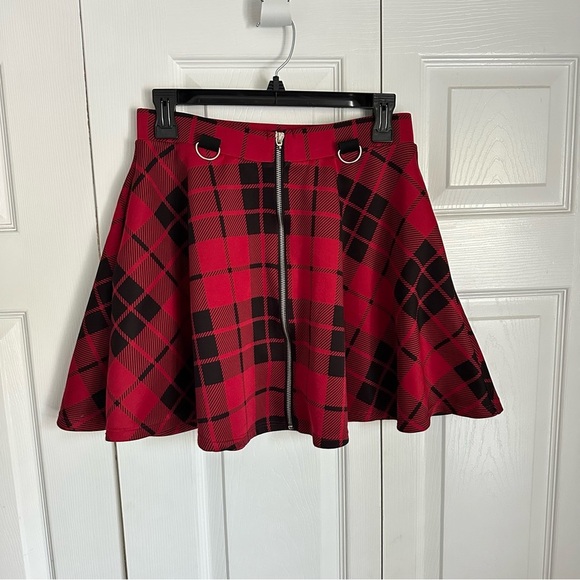 Hot Topic Dresses & Skirts - Hot Topic Skirt Womens Medium Plaid Zip Front D-Ring Skater Grunge Goth Punk